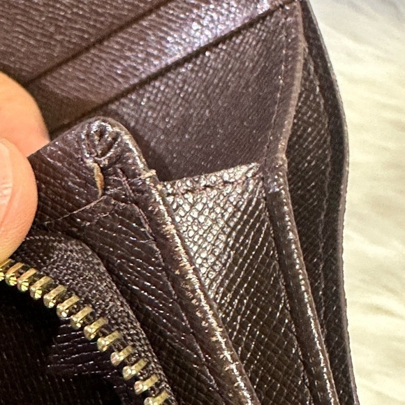 LOUIS VUITTON zip medium wallet in damier ebene - Picture 13 of 17